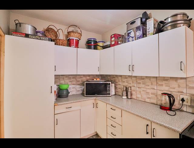 2 BEDROOM APARTMENT FOR SALE IN NEW REDRUTH
